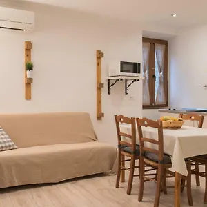 apartment-vale-rovinj.in-istria.net/