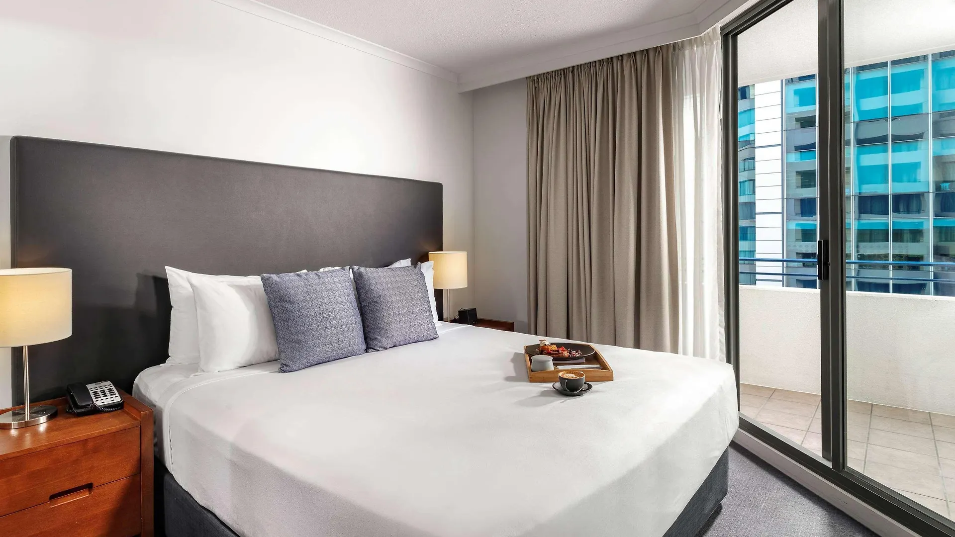 ****  The Sebel Brisbane Aparthotel Australia