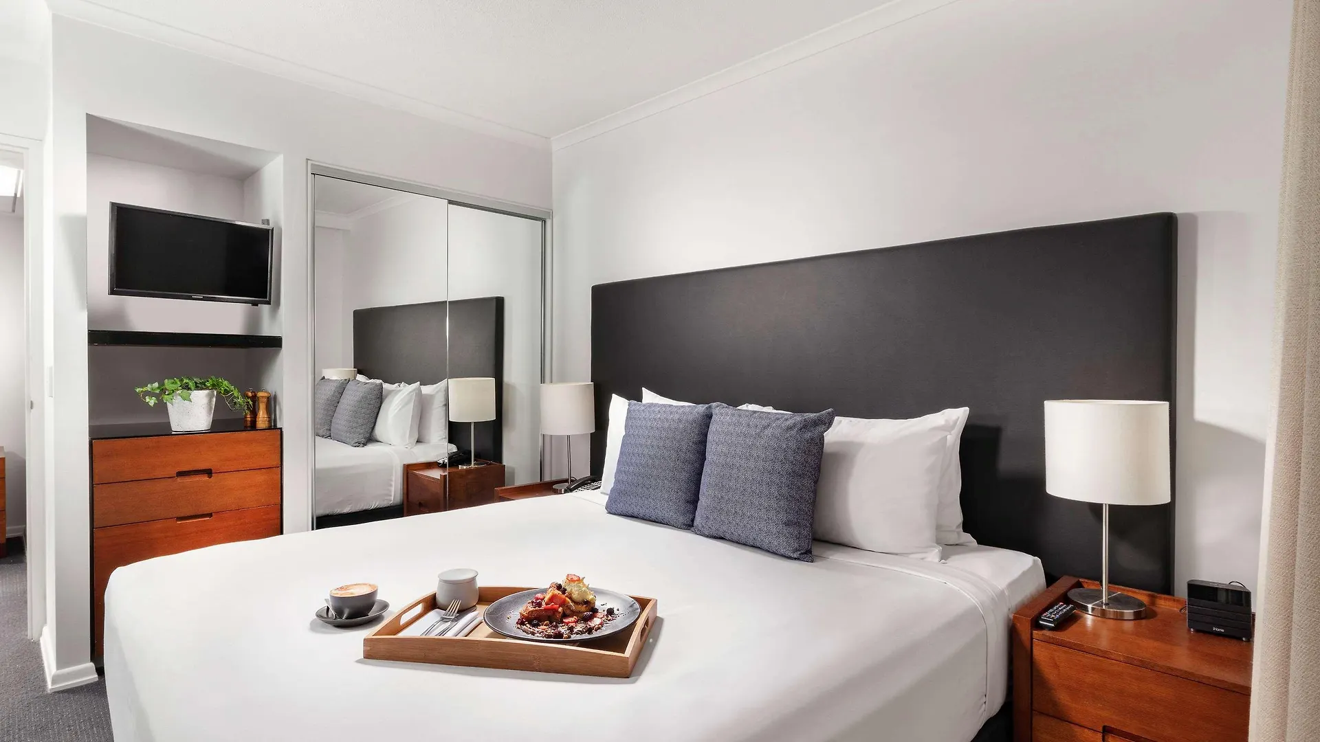 The Sebel Brisbane Aparthotel 4*,